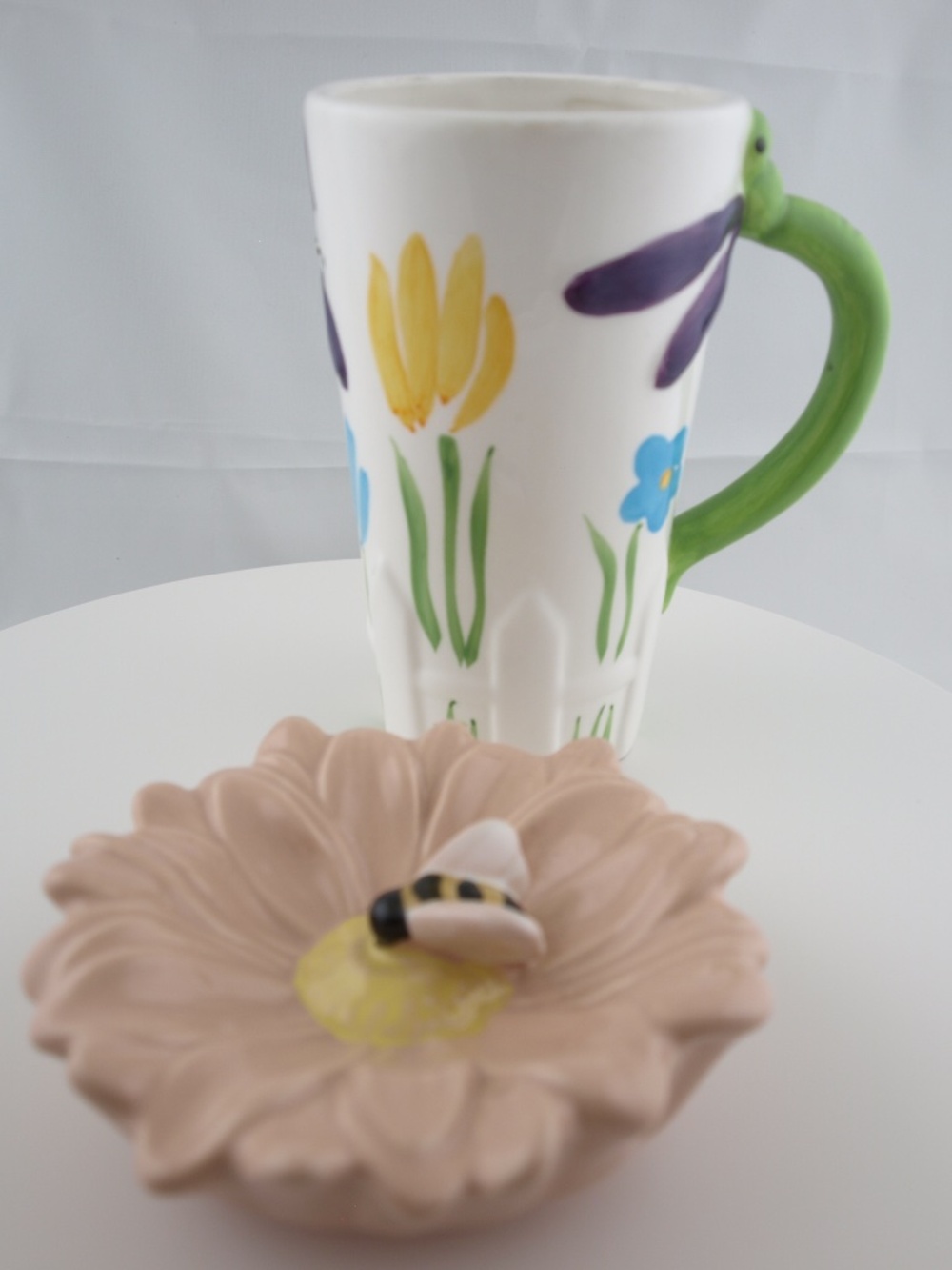 Rae Dunn "Oopsy Daisy" Lid w/ Unbranded  3D Dragonflies, Lady Bug & Bee Tall Mug